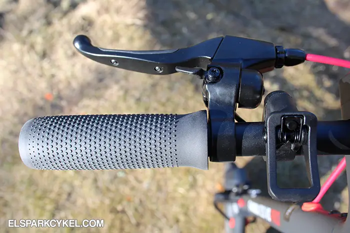 Venstre side af styret på E-Wheels E2S V3 Pro